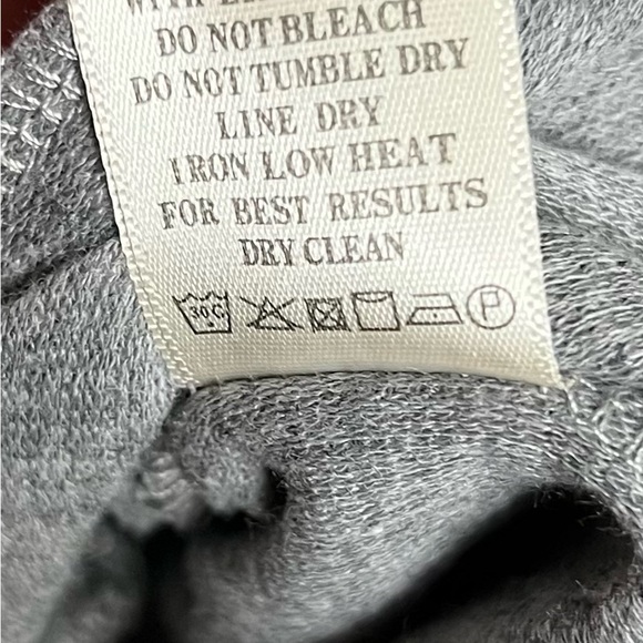 Gray Sleeveless Romper - Picture 8 of 8